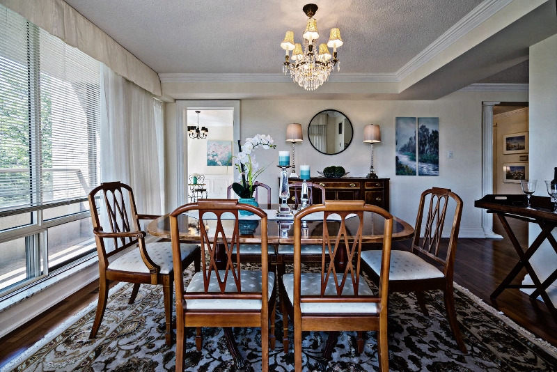 Staging Dining Room